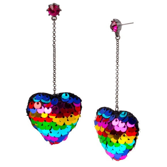 New Betsey Johnson
LUV Betsey Women's Sequin Heart Linear Hematite Earrings - Picture 1 of 9
